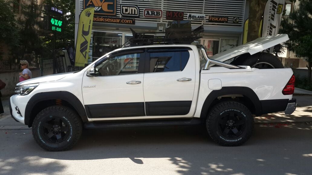 Toyota Hilux Revo